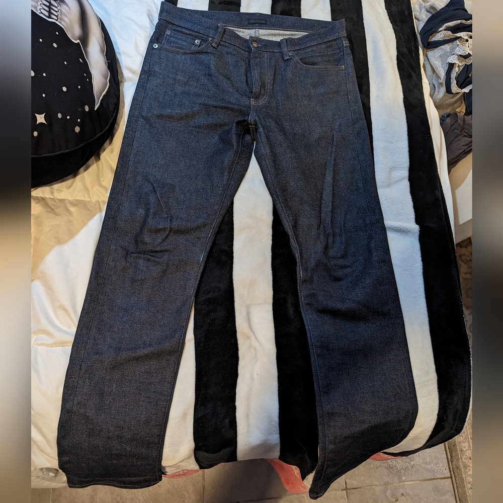 Uniqlo Selvedge straight slim jeans 32*32